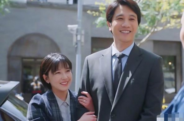《亲爱的自己》车晓：父亲演过《西游记》，她30岁离婚活出自己