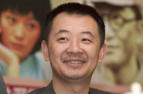 黄海波疑不再复出，转幕后和美女演员开设表演班，场地简陋显心酸