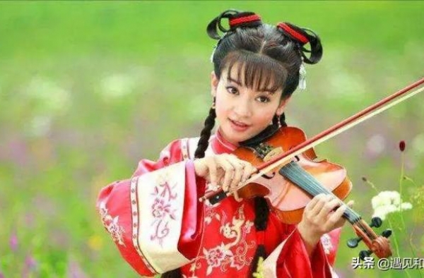 还珠格格：永琪与欣荣生子，为何小燕子还爱他？看班杰明做了啥吧