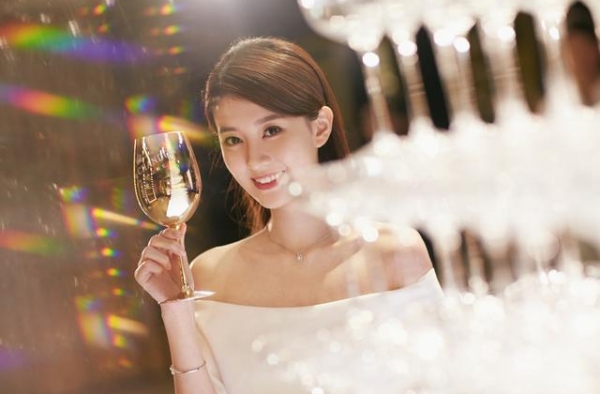 曾被吐槽记不住脸，如今乔欣的观众缘是怎么回升的？