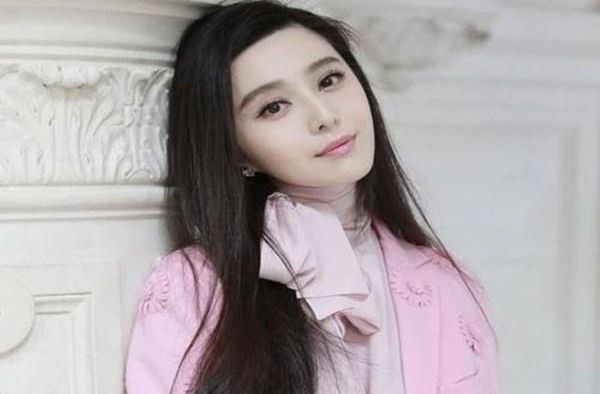 范爷迎来39生日巅峰时大半娱乐圈为其祝福，如今只剩寥寥15人