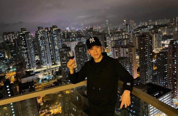 56岁郭政鸿转投邵氏旗下，疑似为和妻女团聚，网友表示期待新作
