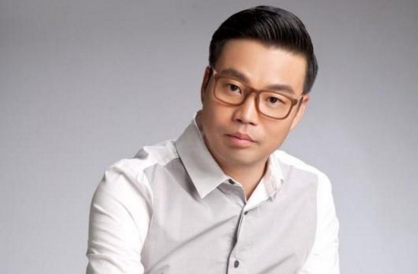王迅亲姐照片被曝光，王迅：好零件都让她拿走了，网友：太漂亮了