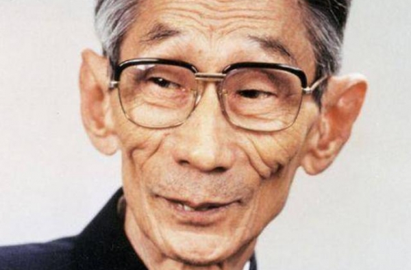 自以为很红、叫板郭德纲的＂李宏烨＂现在怎么样了？依然很尴尬