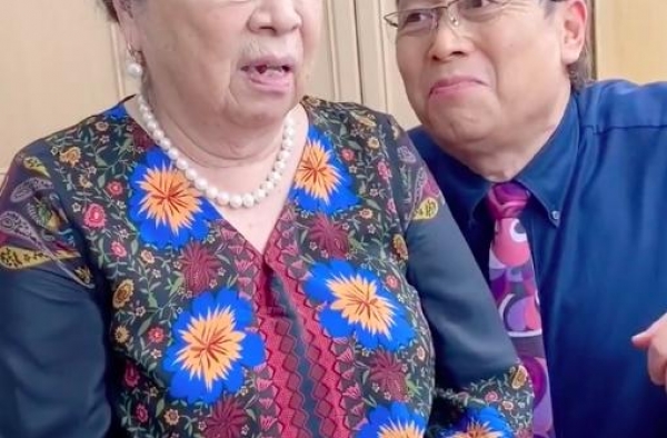 84岁李明启：演坏人出神入化让人害怕，还差点找不到儿媳妇