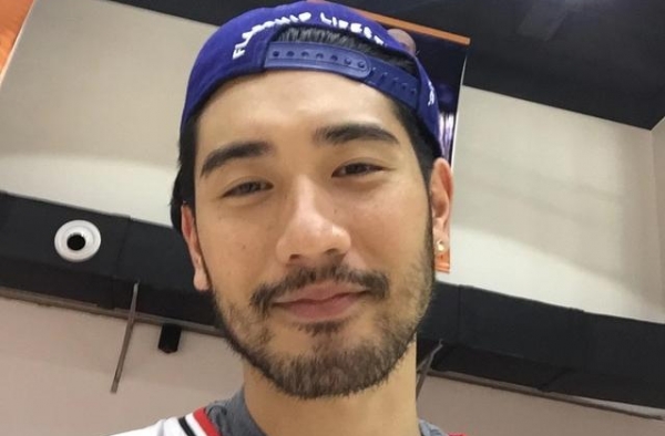 陌上人如玉，公子世无双。高以翔，生日快乐