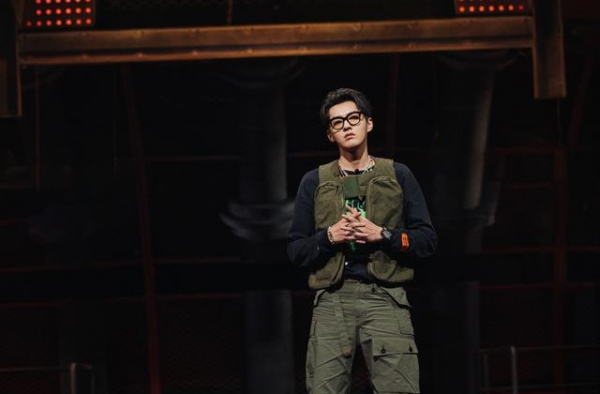 吴亦凡录制怒丢话筒？留鹿晗傻等一小时，曾豪言我不在就没这节目