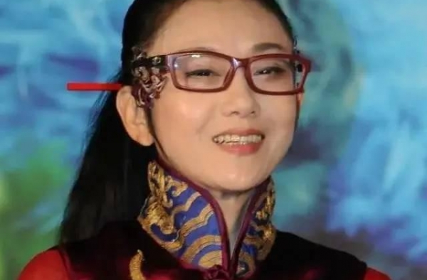 他们选择一个人生活，惹了谁