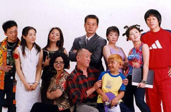 原本是男主却被编剧强行写下线，顺手接了部电影，哪想到一夜爆红