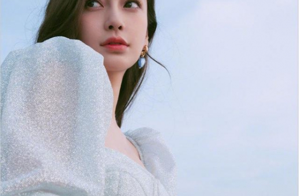 baby受访坦言胆子变小了，离婚传言不断，可她一心一意全为他