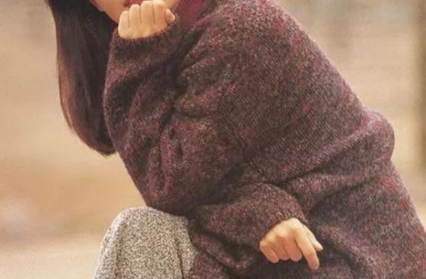 李英爱晒9岁龙凤胎，哥哥身形强壮神似爸爸，妹妹长相清秀像妈妈