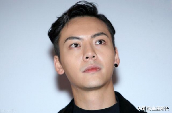 虞书欣、陈伟霆、王俊凯、王源、宋妍霏、王霏霏、范丞丞、张艺兴