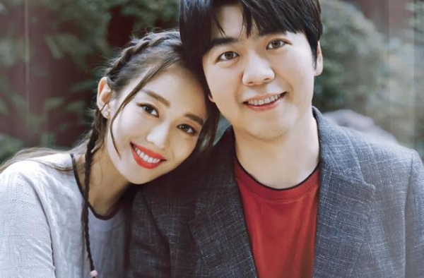 郎朗：婚姻让我和吉娜更幸福更平衡