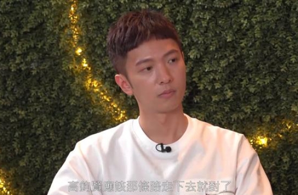 首届港男冠军相隔6年重返TVB渴望拍剧，曾生活落魄到车房洗车