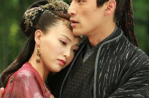 揭秘曾经胡歌、杨幂、唐嫣和刘诗诗四人之间剪不断理还乱的关系