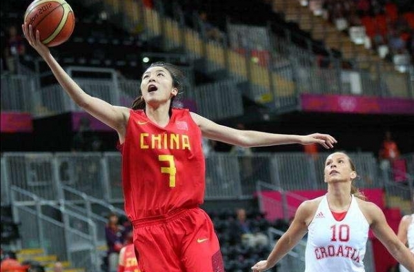 中国体育界五大女神，气质颜值不输明星，她退役后进入娱乐圈
