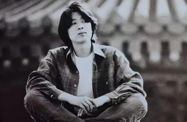 从著名歌星到过街老鼠，从阶下囚到亿万富豪，陈少华人生堪称传奇