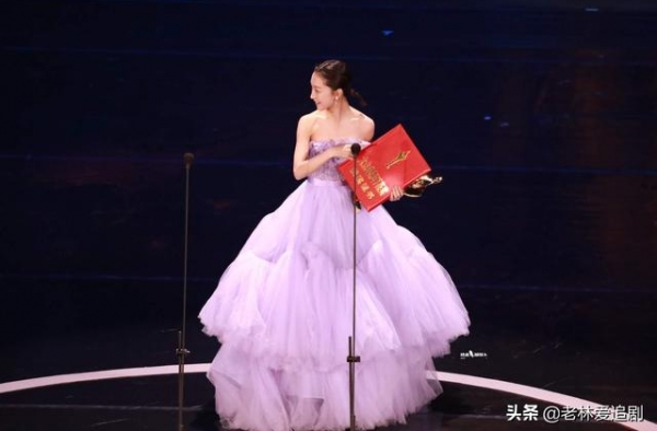 周冬雨获百花奖最佳女主角，凭这些奖项稳坐90花之首