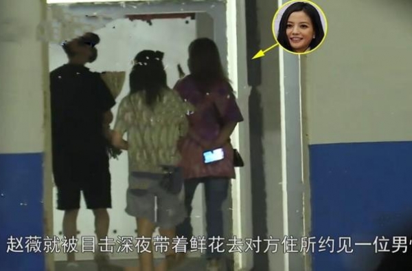 赵薇近况曝光，和男子亲密逛超市，与黄有龙已经5年没同框