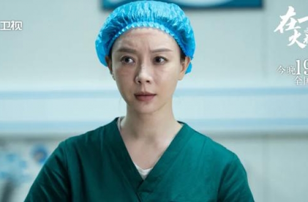 “优雅女神”陈数，这次演的角色很“飒”……