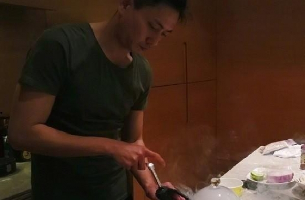 40岁黄宗泽爱下厨，且厨艺出众，网友赞口不绝