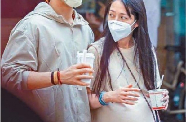 郭碧婷产女，网友：再生一个预警，再探再报