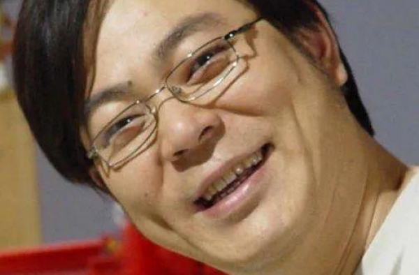 高亚麟爸爸：患病后暴瘦40斤命悬一线，儿子用开心疗法让他痊愈