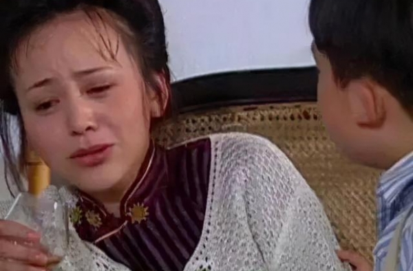 又一个落在经纪人手里的男艺人.....