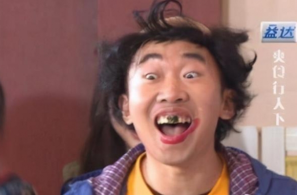 遗传也能偏心？杨迪像是被上帝开了玩笑，妹妹的脸让人心动