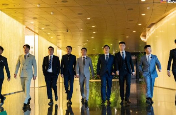 郭德纲偏心太明显，总捧没实力的新徒弟，就因他是德云社的顶流