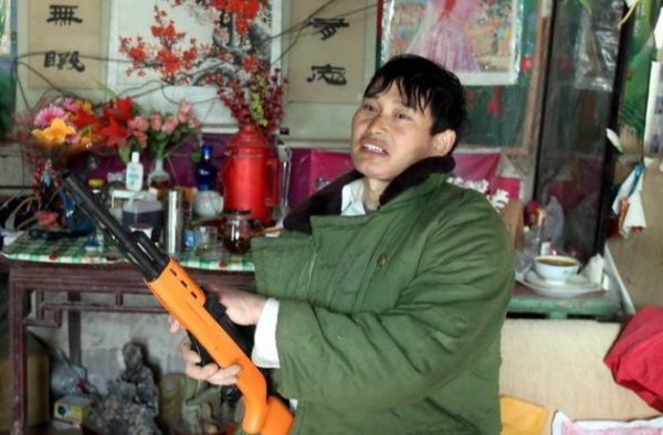 大衣哥儿媳开直播！嫁进门还不到10天，仅发2条动态涨粉20万