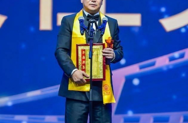 第27届华鼎奖揭晓 王景春、任素汐分获最佳男女主角