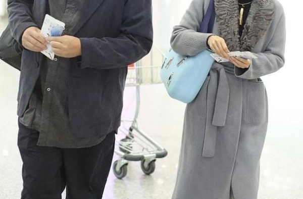徐峥陶虹罕见同框，全程冷漠无交流，曾自曝是开放式婚姻