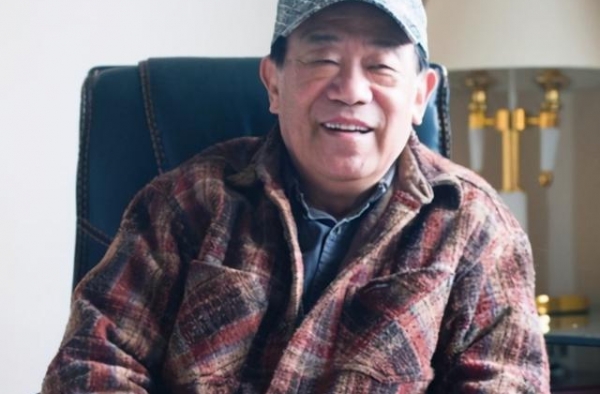 他是国家一级演员，结婚52年零绯闻，儿子是我们熟悉的他