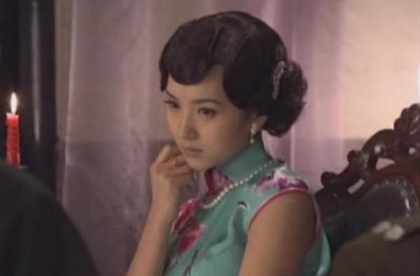 从“校花”到“交际花”----《纸醉金迷》田佩芝的陨落之路