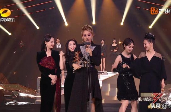 《女恋3》回归，两位“浪姐”助阵，张绍刚：张继科对金晨有火花