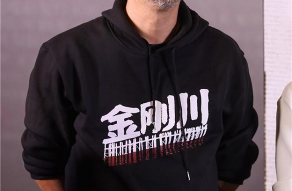 《金刚川》管虎：我们凭的不是武器装备，是勇气和牺牲