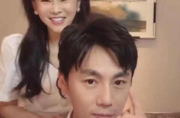 秦昊整容前旧照曝光，眼睛肤色差异大，难怪伊能静女儿是单眼皮