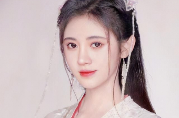 《如意芳霏》最抢镜配角，竟是《七仙女》蓝儿，童年女神演孩子妈