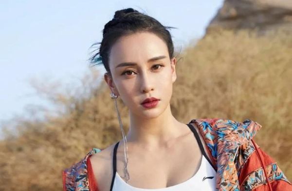 如此有料的母其弥雅：我是你这辈子都得不到的女人