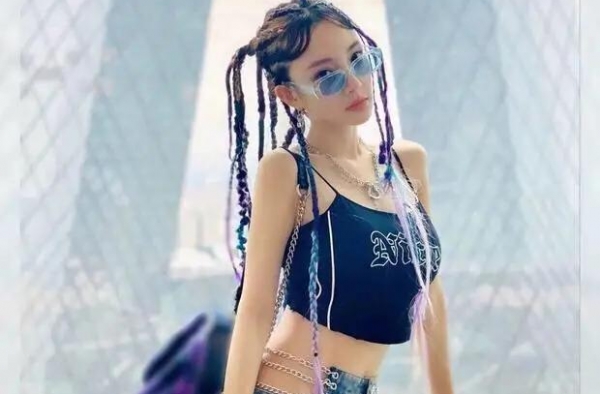 李小璐，活成我们向往的肆意
