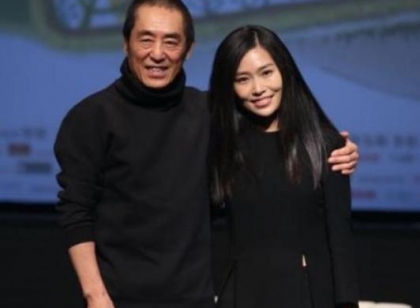 张艺谋的女儿，一婚遭外籍老公家暴，二婚再嫁老外，是重蹈覆辙？
