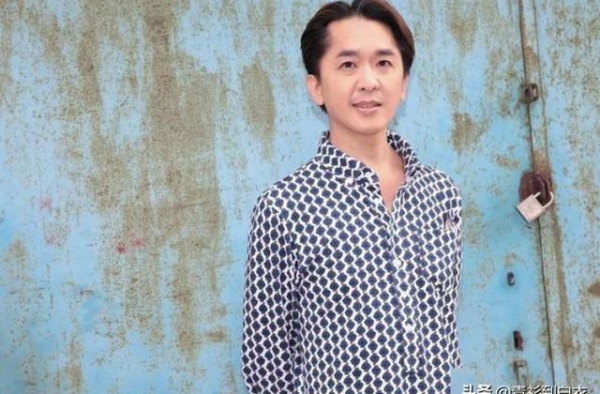 幸福的邓兆尊，资产过亿还有“三位太太”