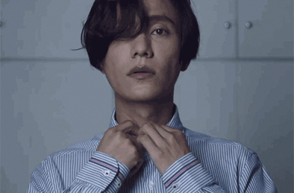 陈坤放飞自我？下面很潮，上面却像“捡垃圾”，这也太邋遢了吧