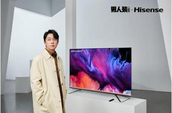 潘粤明亮相《男人装》携手海信电视“让美好11发生”