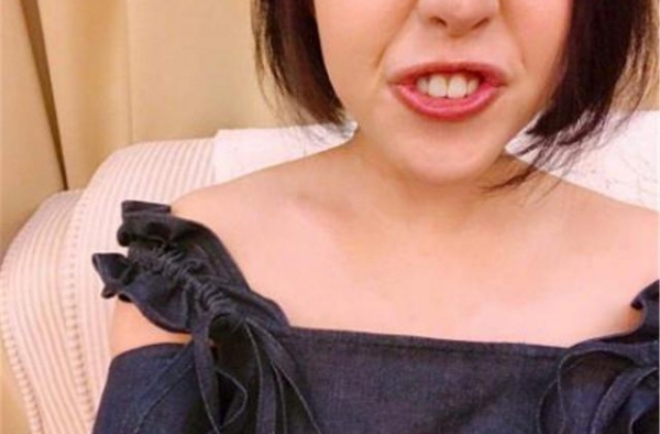 有种“整容”叫谢依霖生子，以前被嘲矮胖丑，如今逆袭成“辣妈”