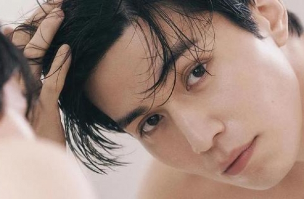 从20岁的小胖子长成30+的又甜又欲，这个男人成了穿衣典范
