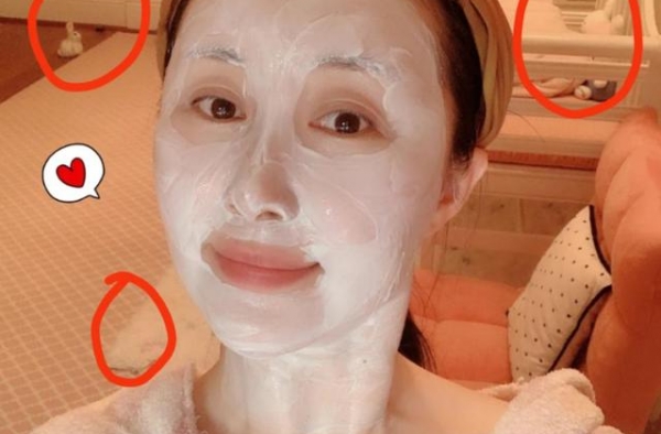 32岁舒畅罕晒自拍，背后白色物品引争议，儿童玩偶疑隐婚生子？