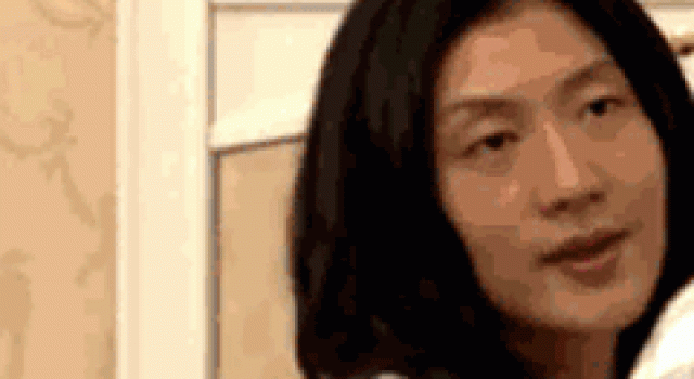 “艾莉”李彩桦离婚，富商婚姻仅维持19个月，网友：一个人挺好