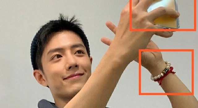 肖战带佛珠、绑红绳，连护身符都装上了？果然，艺人红不红是玄学